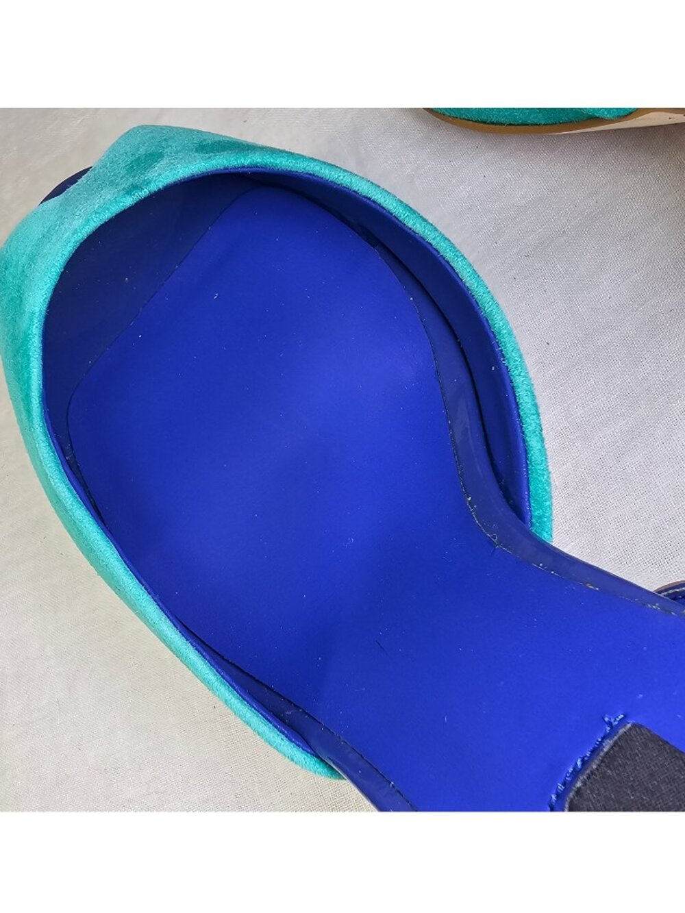 Ann Taylor Perfect Colorblock DOrsay 3.5” Stiletto Heel Peep Toe 8 Mainsail Blue - Picture 11 of 12